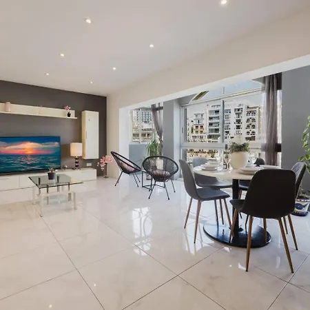 St Julians Centre 3bed With Views! By Homely