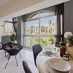 St Julians Centre 3bed With Views! By Homely アパート